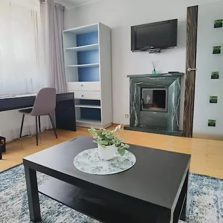 Apartment Z Kominkiem I Prywatnym Mini